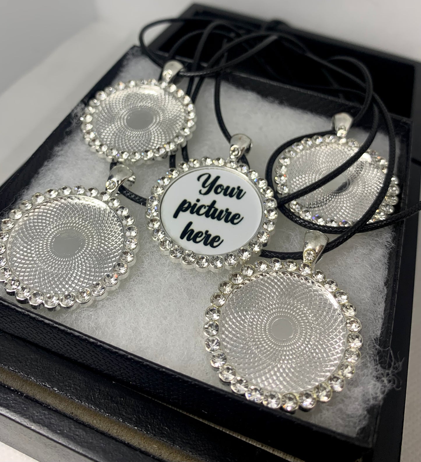 Silver rhinestone pendant necklaces (bulk)