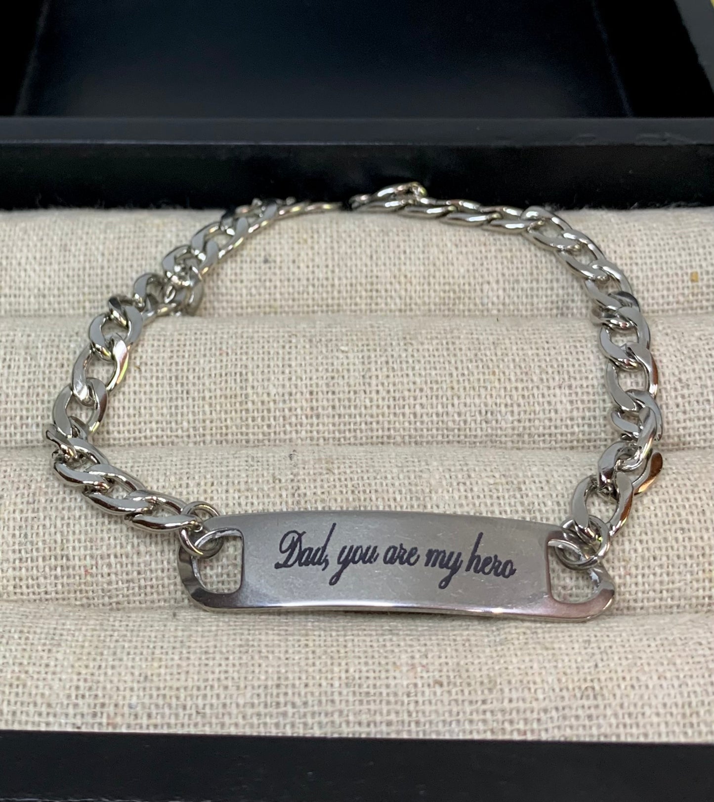 “Dad, you’re my hero” bracelet
