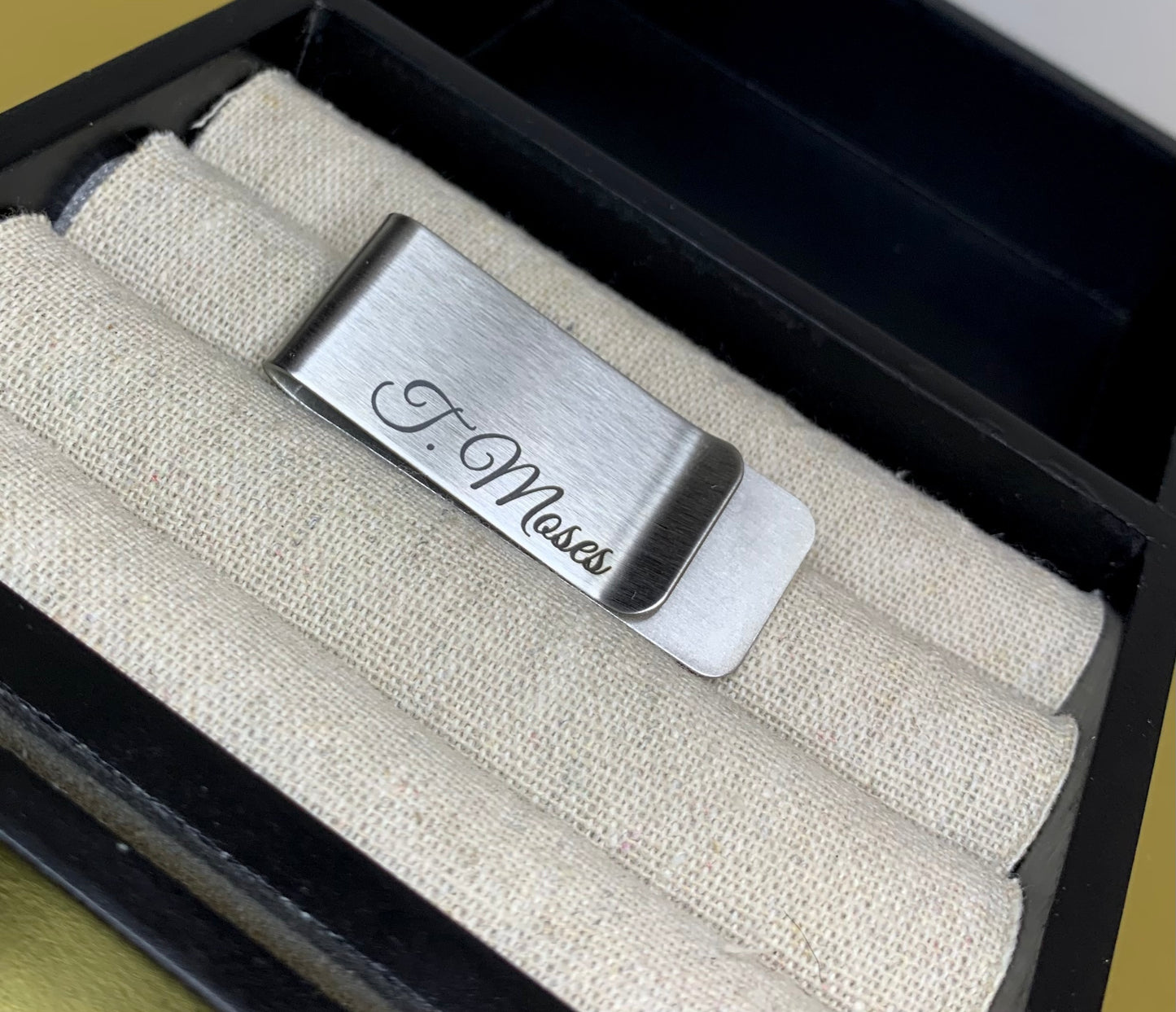 Engraved money clip (horizontal)