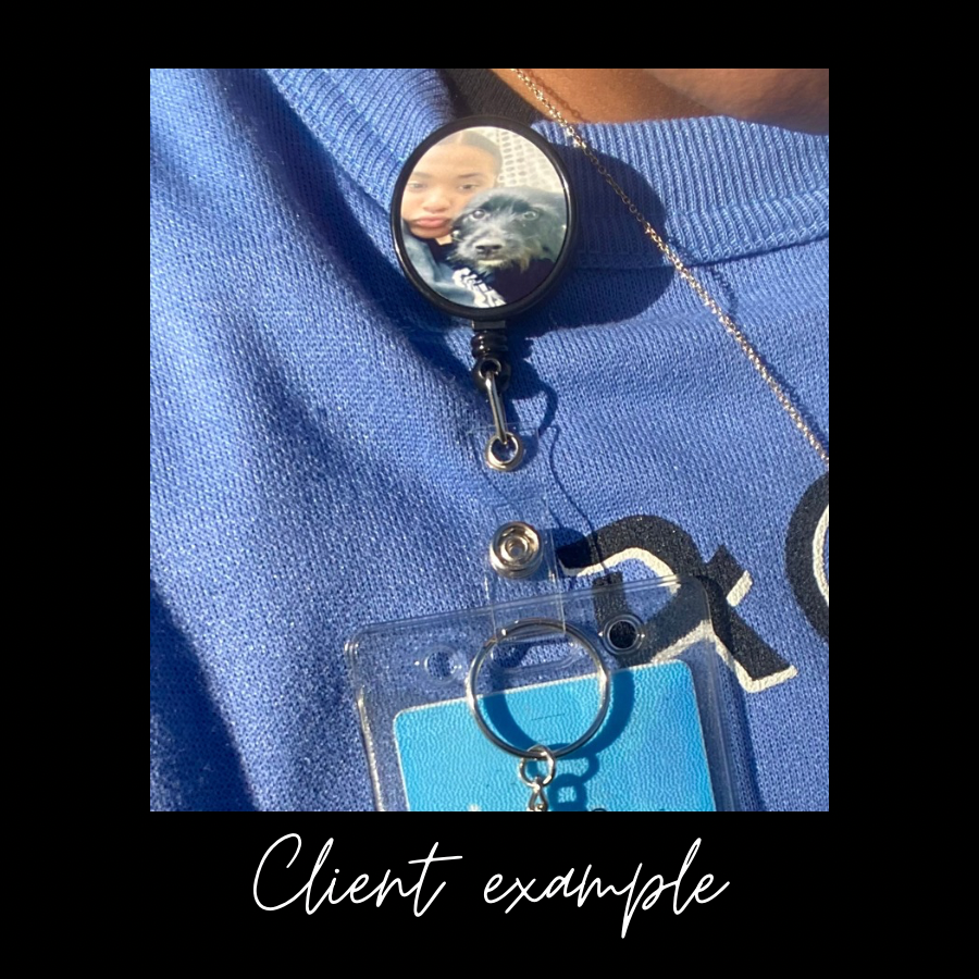 Customized photo badge reel