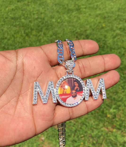 Mom Pendant Necklace  is