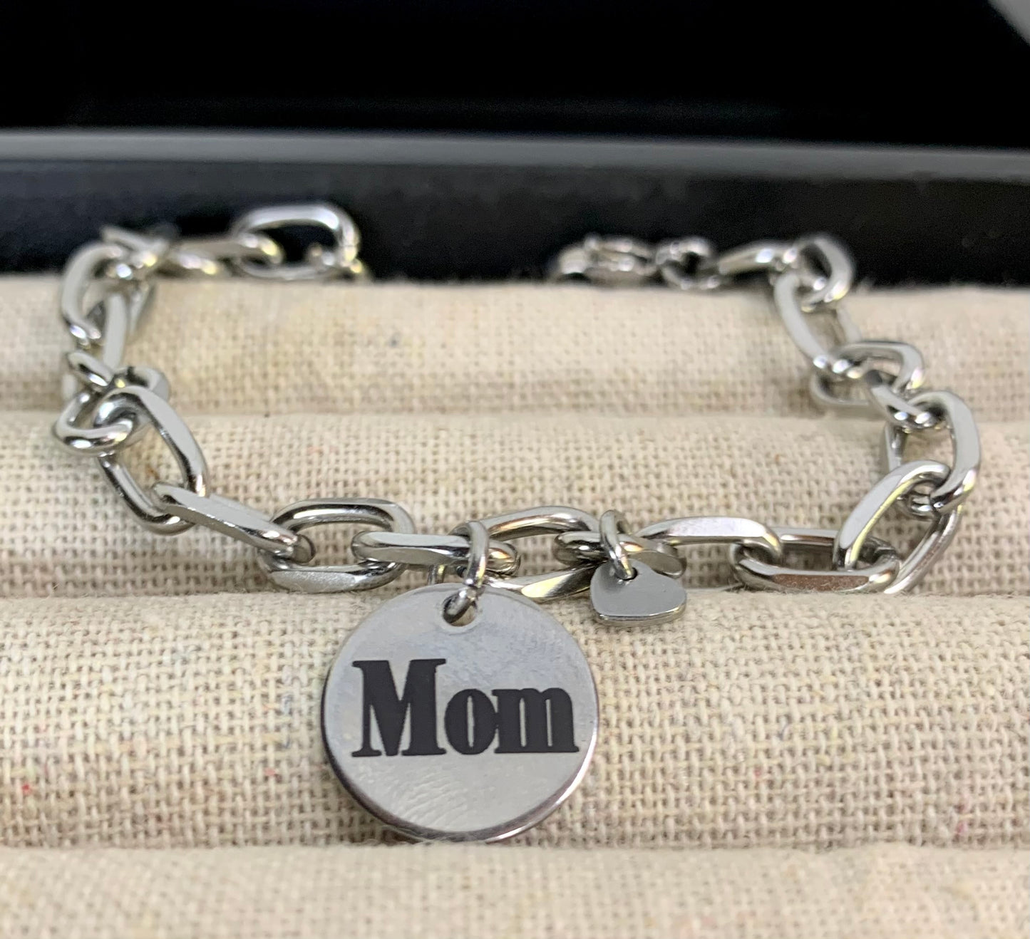 Mom charm bracelet