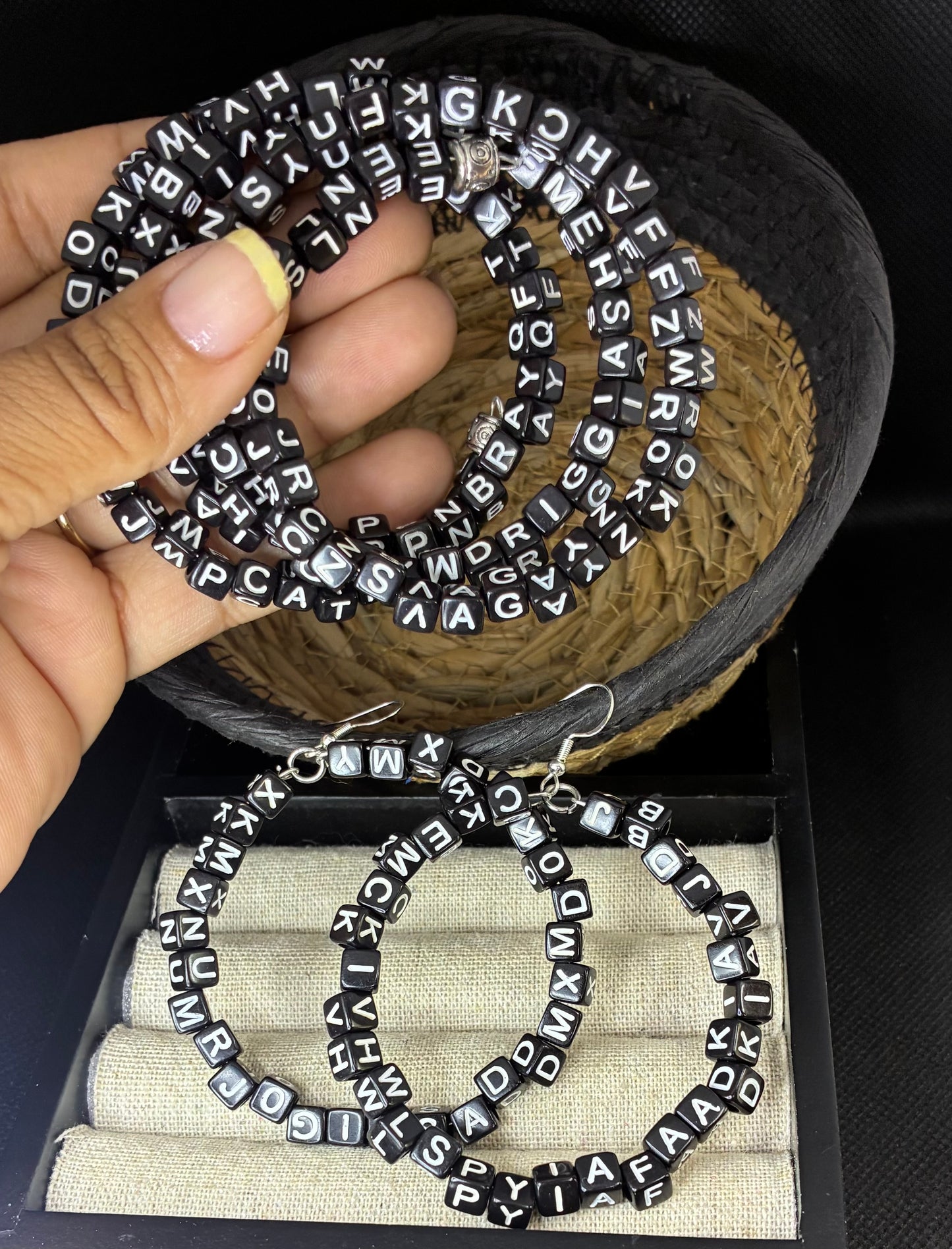 White letter jewelry set