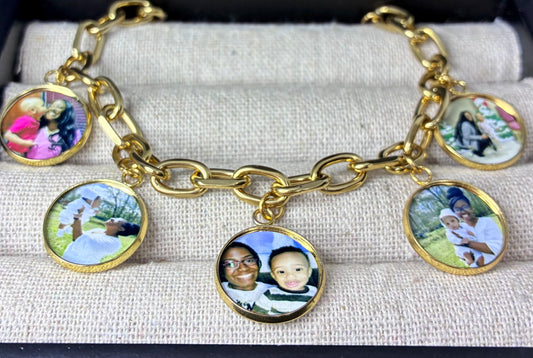 Memory charm bracelet