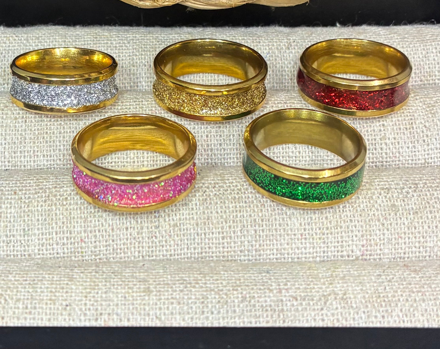 Glitter inlay ring