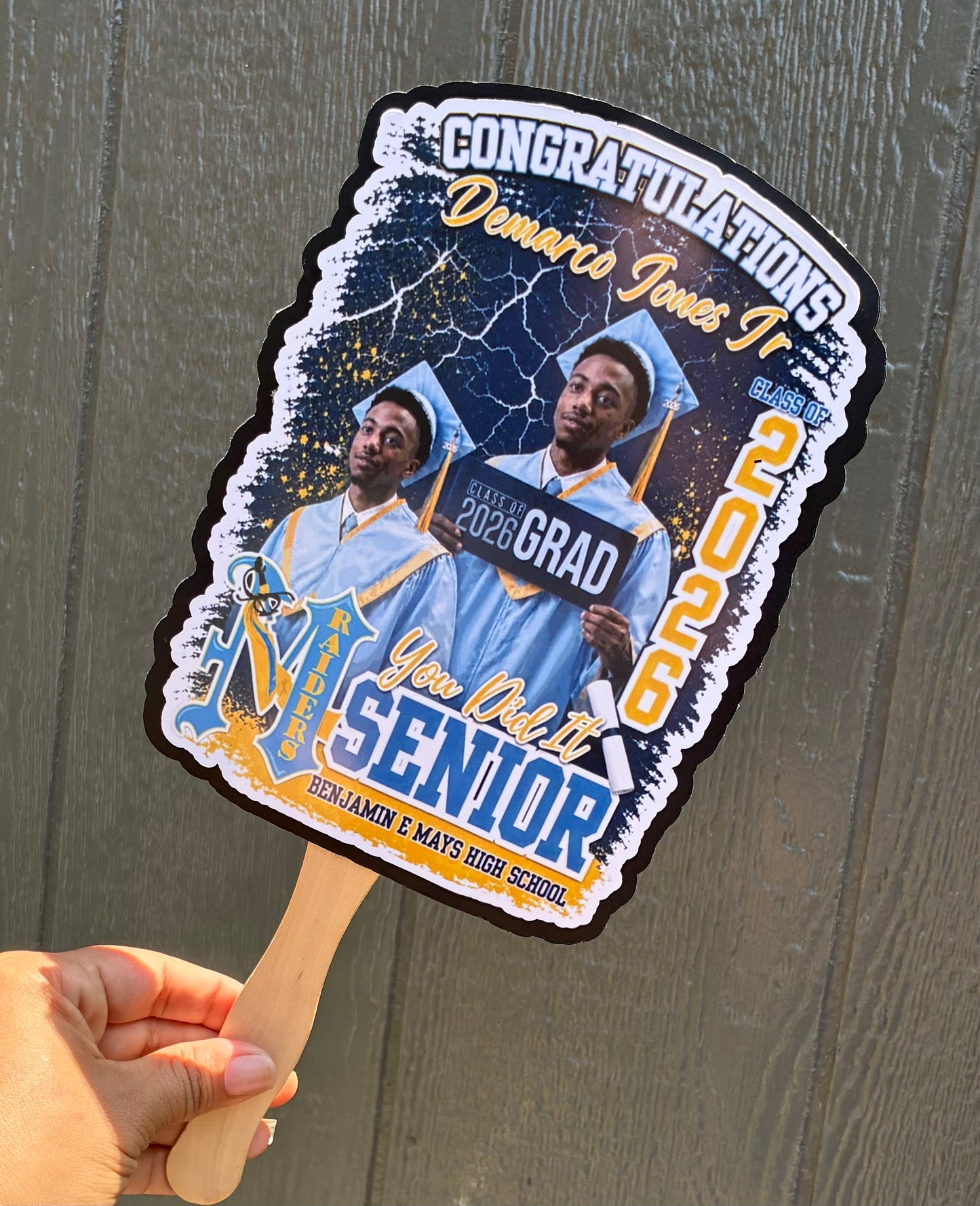 Grad hand fan