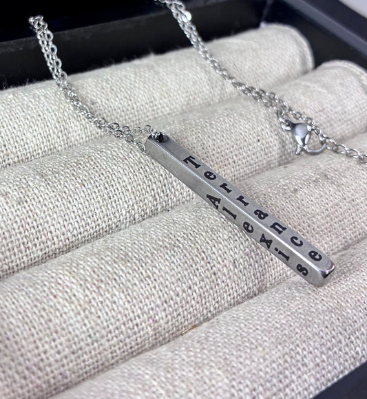 Personalized bar necklace